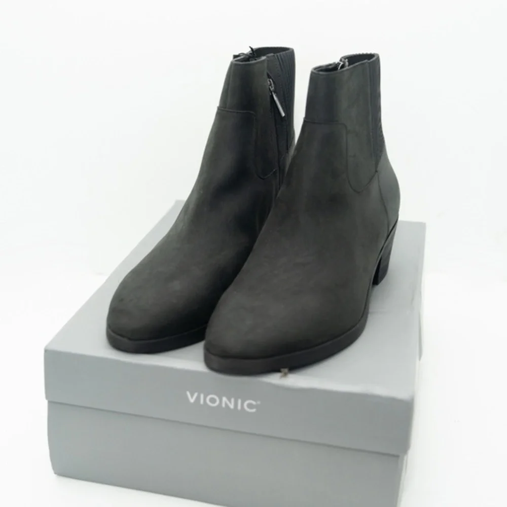 Vionic  - Shantelle Ankle Boots —‎ 11 Wide Width
